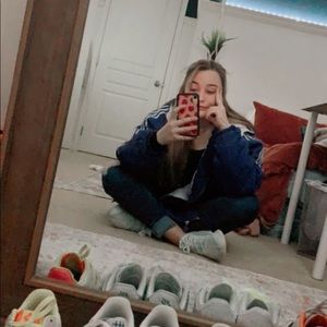 Meet your Posher, Ryann